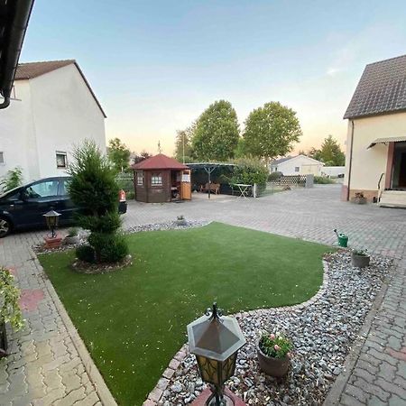 Ferienwohnung Malin ルートウィヒスハーフェン・アム・ライン エクステリア 写真